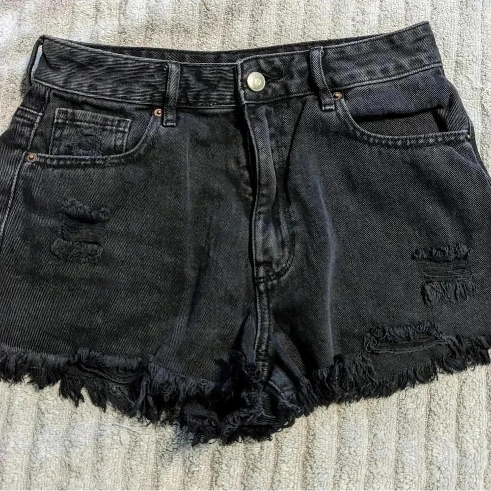 Black Denim Shorts Distressed Frayed Hem‎ High Waist Casual Size 26